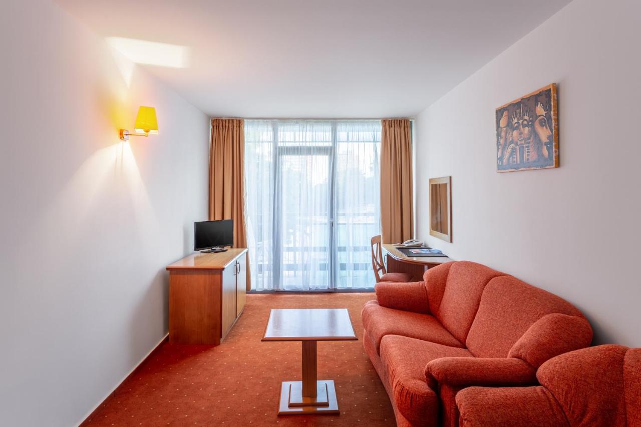 Hotel Cleopatra サターン エクステリア 写真